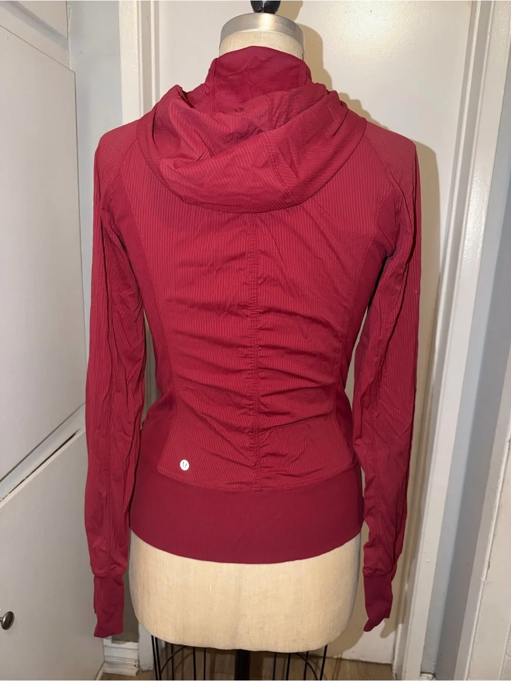 Lululemon In Flux Jacket in Rosewood Size 10